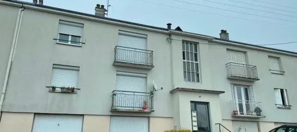 3 rooms Apartment in Descartes, France No. 78534 9