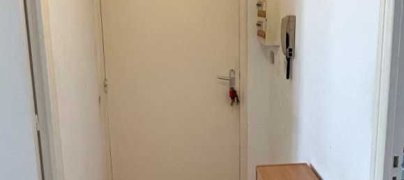 2 chambres Appartement à Orléans, France No. 262503 4