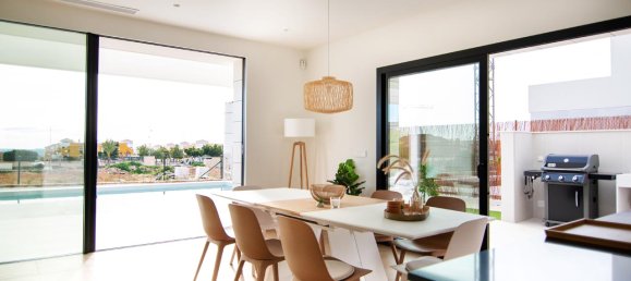 3 bedrooms House in Los Montesinos, Spain No. 13747 13