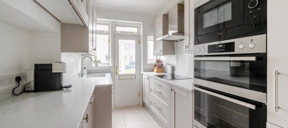 3 bedrooms House in Beckenham, United Kingdom No. 14393 3