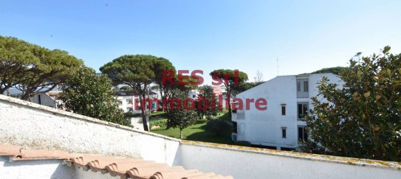 Квартира с 2 комнатами в Черветери, Италия № 107458 41