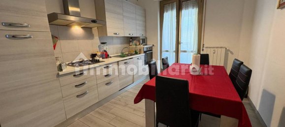 3 Schlafzimmer Wohnung in Arezzo, Italy, Nr. 266340 4