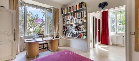 Casa de 5 dormitorios en Suresnes, France No. 347347 12