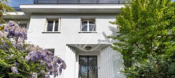 Casa de 5 dormitorios en Suresnes, France No. 347347 2
