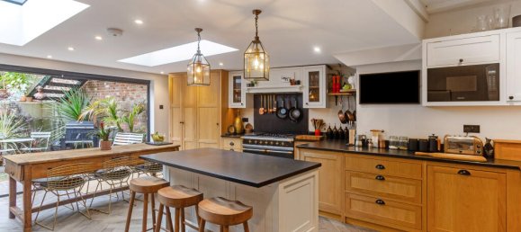 6 bedrooms House in London, United Kingdom No. 14141 25