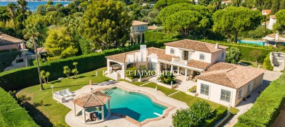 5 bedrooms Villa in Antibes, France No. 191975 9