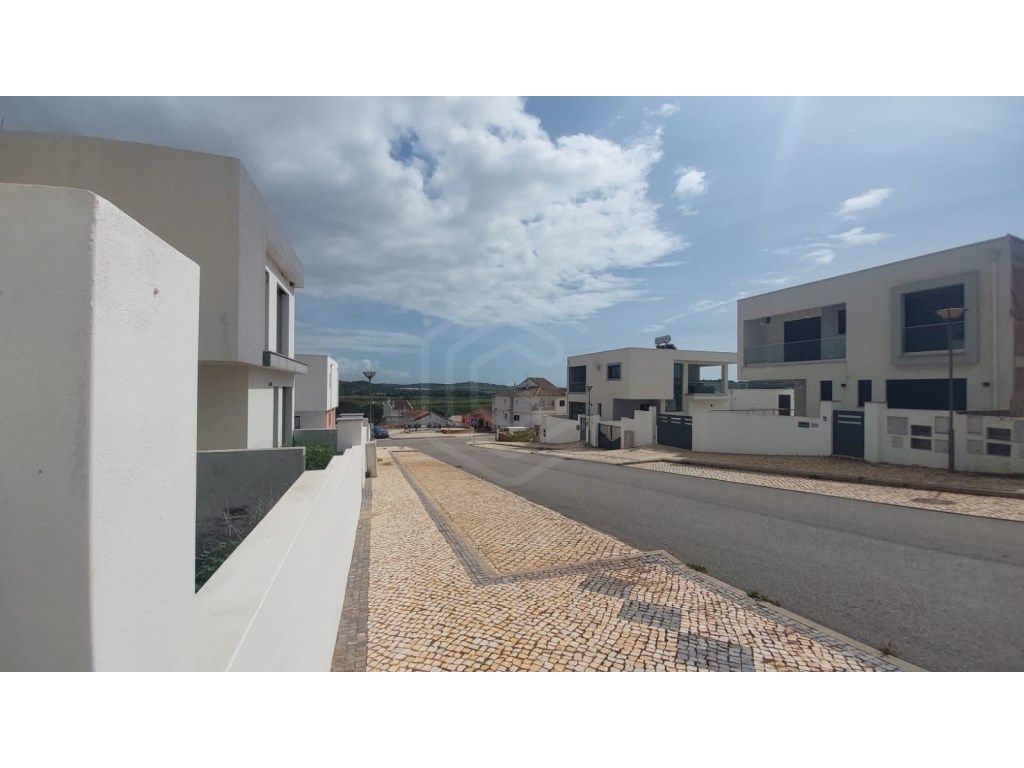 305m² Land in Lagos, Portugal No. 99049