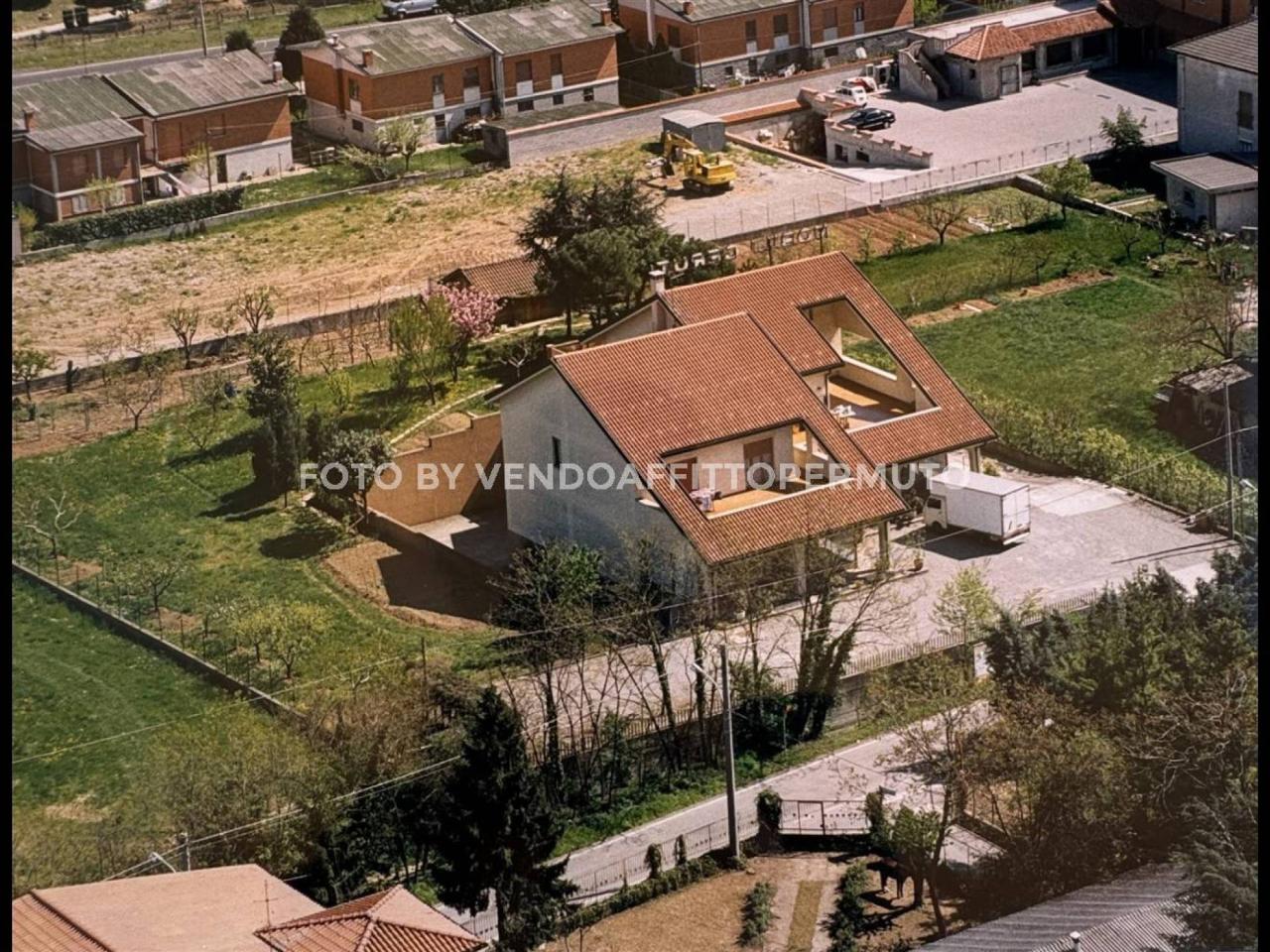 5-salle Villa à Lurano, Italy No. 73255