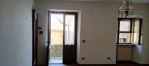 5 rooms Apartment in Castiglione d'Orcia, Italy No. 60896 17