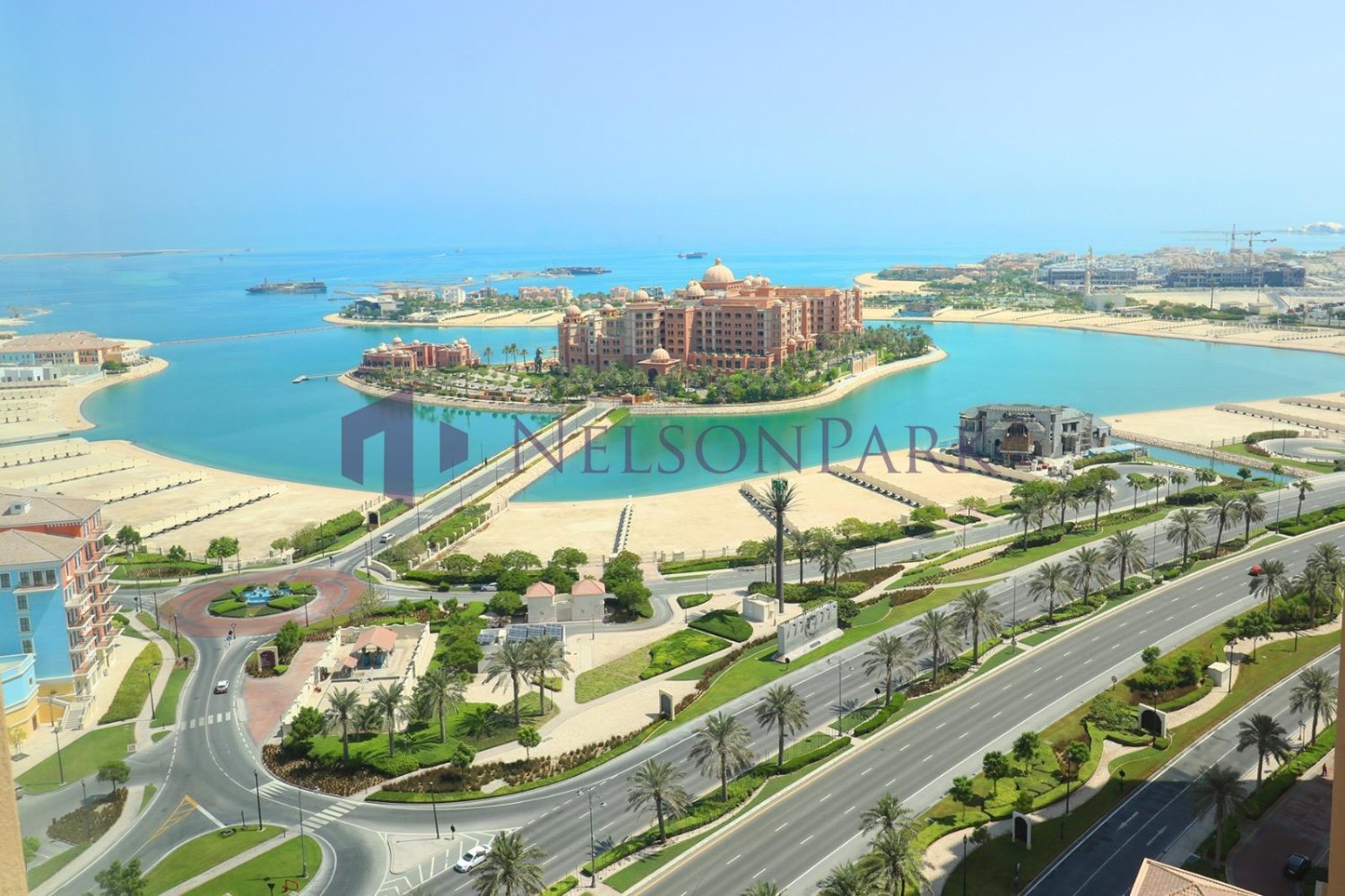 5 bedrooms Villa in Doha, Qatar No. 640