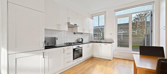 2 bedrooms Apartment in London, United Kingdom No. 3823 3