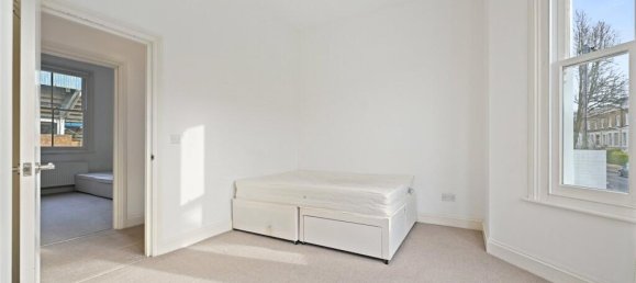 2 bedrooms Apartment in London, United Kingdom No. 3823 9