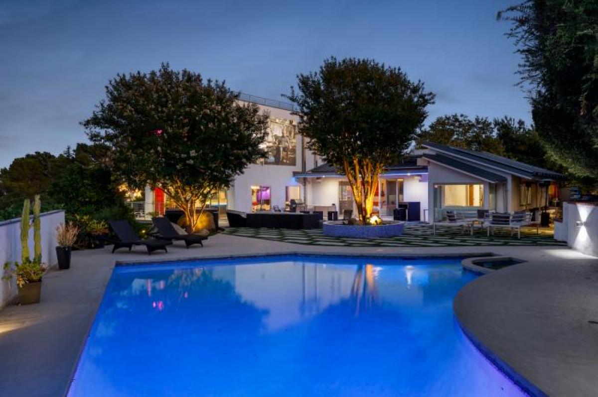 6 bedrooms Land in Los Angeles, USA No. 465049