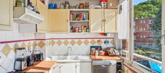 2 bedrooms Apartment in Pantin, France No. 360050 8