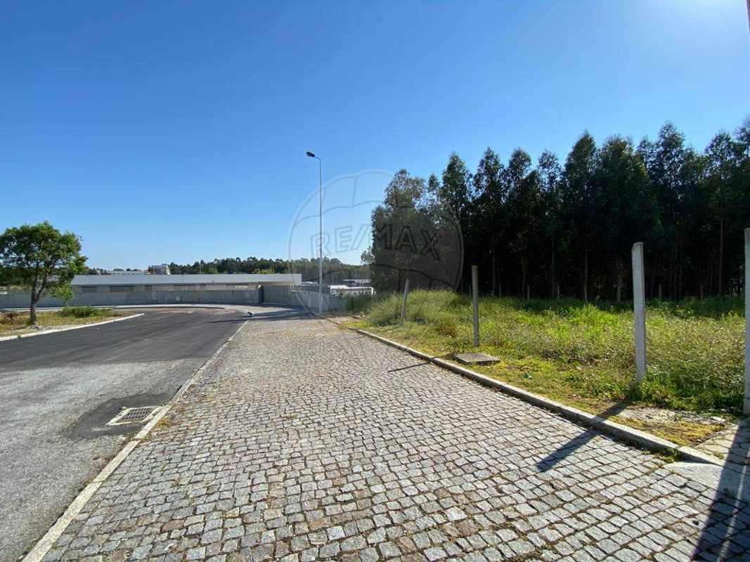 9900m² Land in Vila Nova de Gaia, Portugal No. 42898