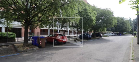 2 rooms Apartment in Reggio Emilia, Italy No. 258983 20