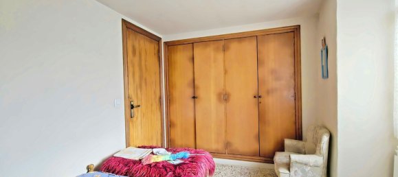 4 bedrooms House in Coristanco, Spain No. 33695 2