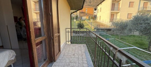 3 rooms Apartment in Viadanica, Italy No. 64750 30