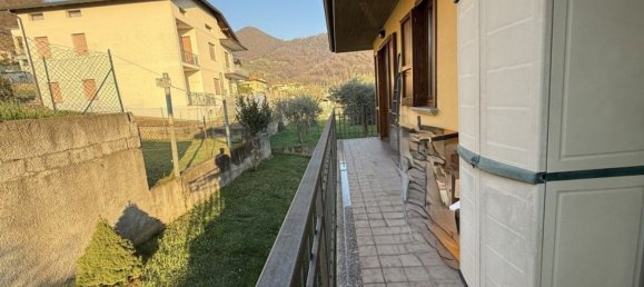 3 rooms Apartment in Viadanica, Italy No. 64750 32