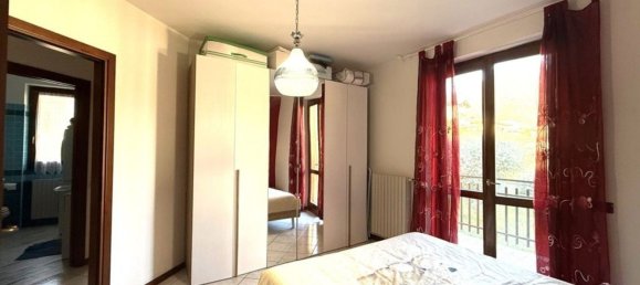 3 rooms Apartment in Viadanica, Italy No. 64750 12