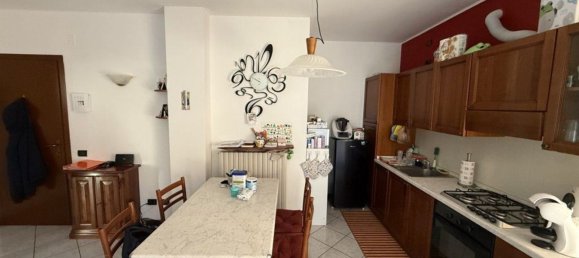 3 rooms Apartment in Viadanica, Italy No. 64750 9