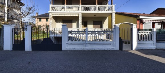 Вилла с 4 спальнями в Падерно Дуньяно, Италия № 126484 2