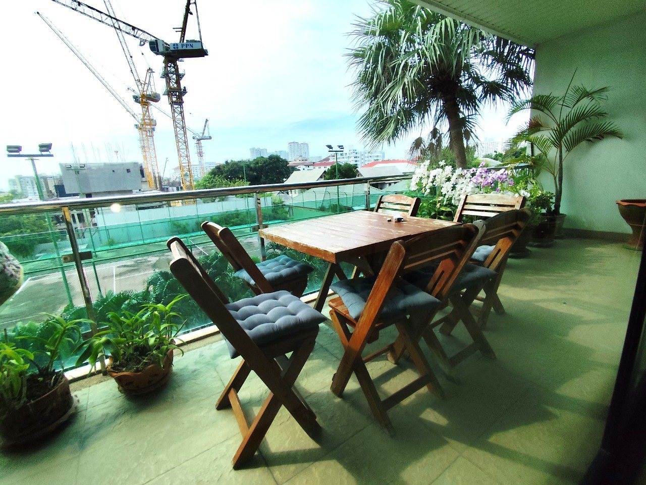 2 bedrooms Condo in Pattaya, Thailand No. 25221