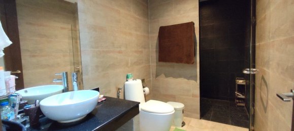 2 bedrooms Condo in Pattaya, Thailand No. 25221 4