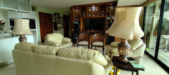 2 bedrooms Condo in Pattaya, Thailand No. 25221 9
