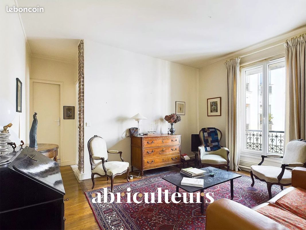 Квартира с 1 спальней в Леваллуа-Перре, Франция № 284195