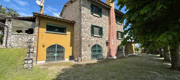 6 bedrooms Villa in Orte, Italy No. 381077 5