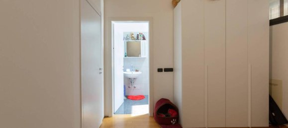 4-Zimmer Villa in Milan, Italy, Nr. 243747 9