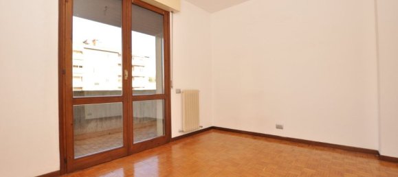 3 rooms Apartment in Conegliano, Italy No. 222474 16