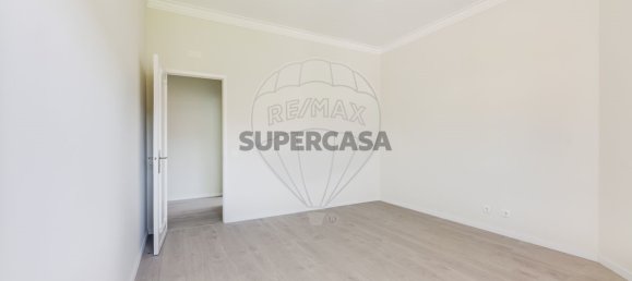 3 Schlafzimmer Haus in Odivelas, Portugal, Nr. 351183 2