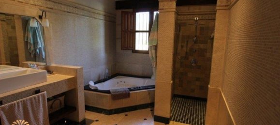 5 bedrooms Villa in Alcalali, Spain No. 1513 4