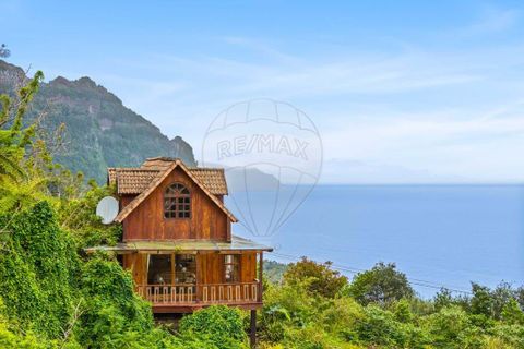 3 bedrooms House in Santana, Portugal No. 249088