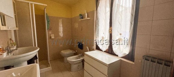 Дом с 4 комнатами в Каннето суль Ольо, Италия № 122574 8