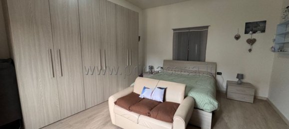 Дом с 4 комнатами в Каннето суль Ольо, Италия № 122574 16