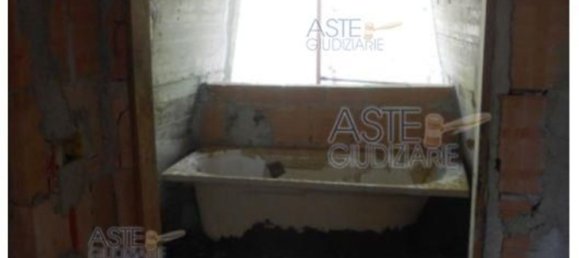 3 bedrooms House in Ripi, Italy No. 341621 40