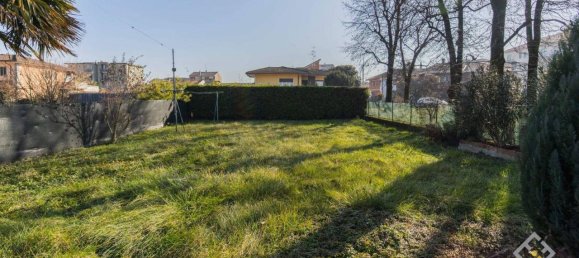 6غرفة فيلا في Novara, Italy رقم 25823 39