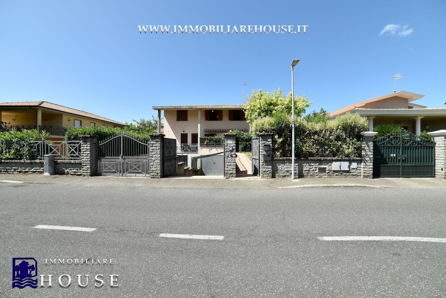 8 bedrooms House in Bolsena, Italy No. 372355