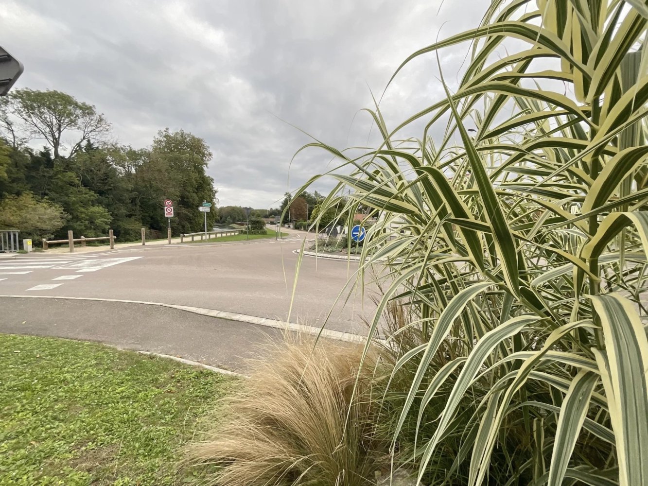 Studio in La Chapelle-Saint-Luc, France No. 234354