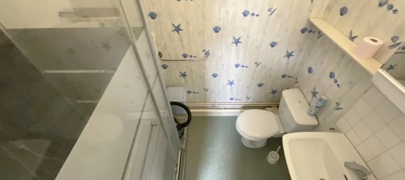 Studio in La Chapelle-Saint-Luc, France No. 234354 10