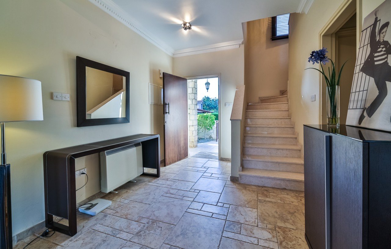 4 bedrooms House in Chloraka, Cyprus No. 9789