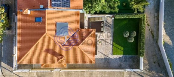 4 bedrooms House in Senhora da Hora, Portugal No. 284003 3