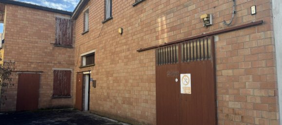 Склад 400м² в Реджо Эмилия, Италия № 314578 4