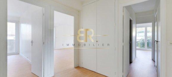 3 bedrooms Apartment in Saint-Cloud, France No. 166433 5