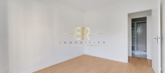 3 bedrooms Apartment in Saint-Cloud, France No. 166433 8