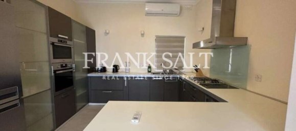 4 bedrooms Penthouse in Sliema, Malta No. 3576 3