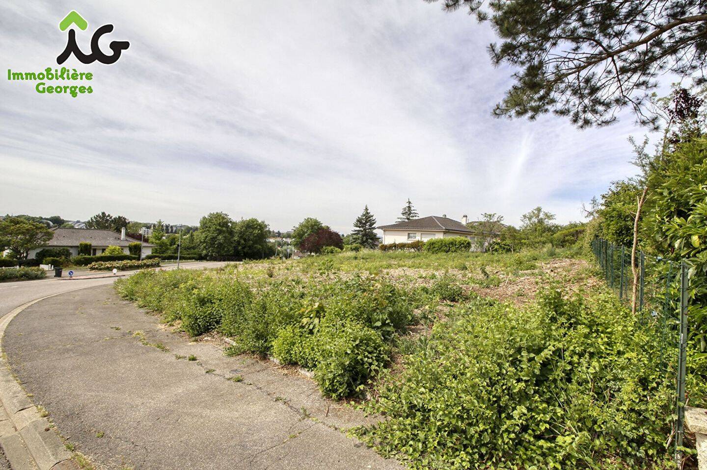 Terreno en Metz, France 643 m² No. 94167